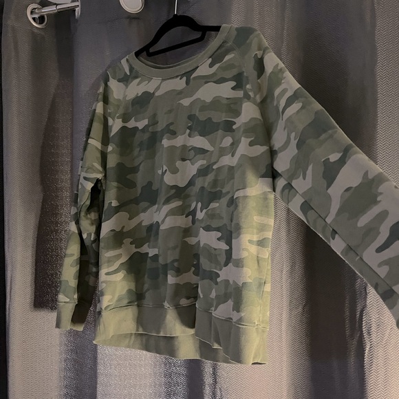 CAMO CREWNECK - Picture 2 of 3